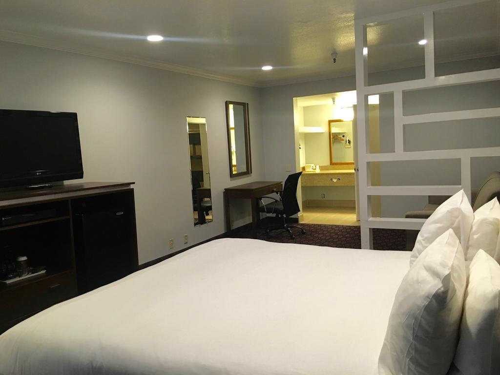 Hotel Pacific, Manhattan Beach Room photo